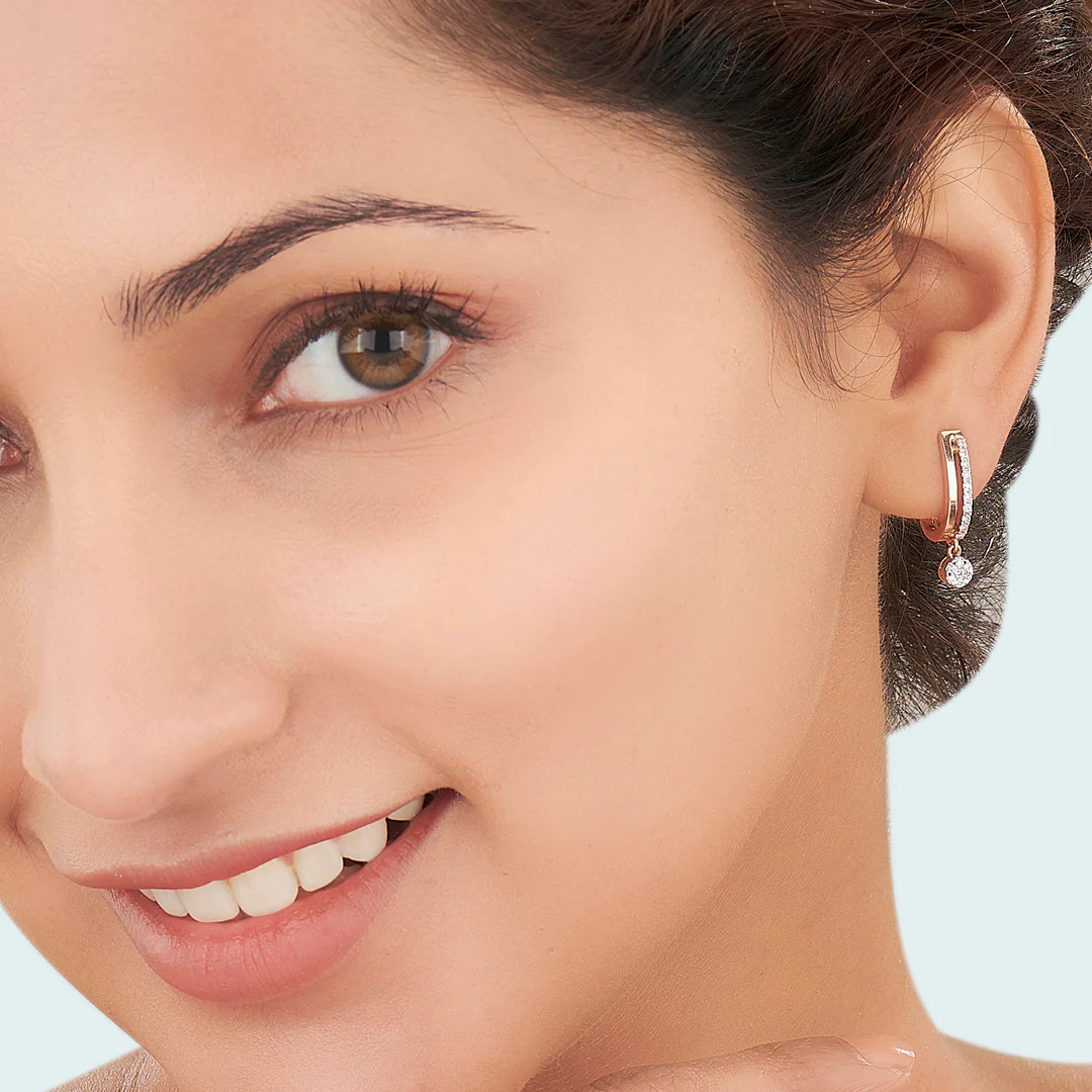 Dangleva Glow Gold Stud Diamond Earring - Image 2