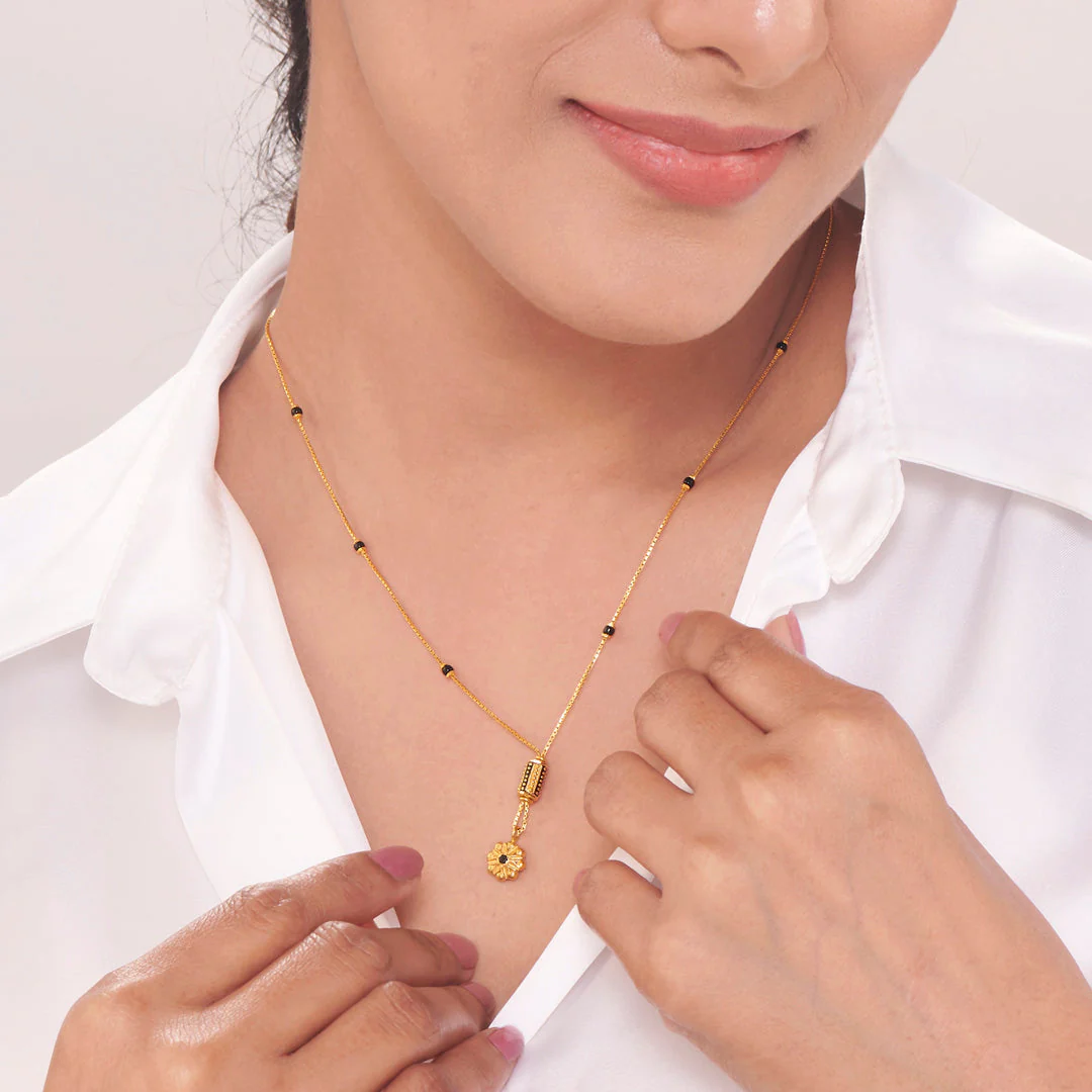 Luniva Line Fancy Mangalsutra - Image 2