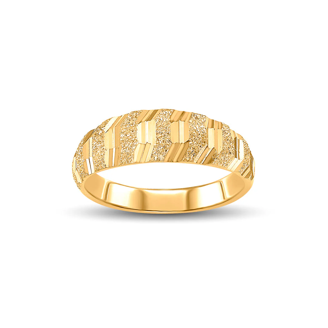 Luxe Icon Women's Gold Ring - Image 3