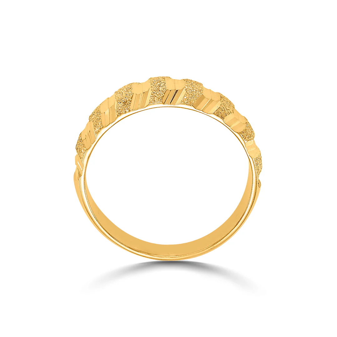 Luxe Icon Women's Gold Ring - Image 5