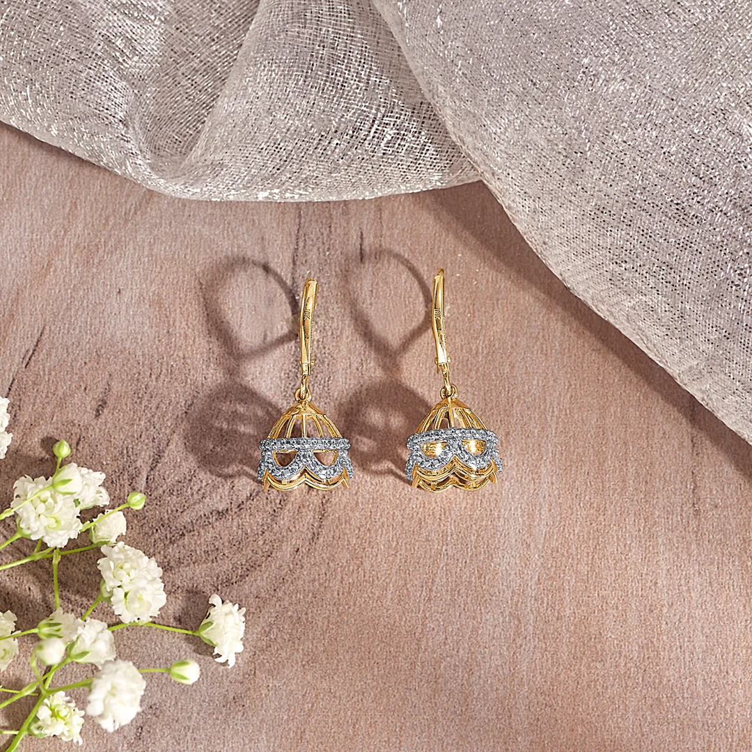 Opulent Gold & Diamond Jhumka Earring For Women
