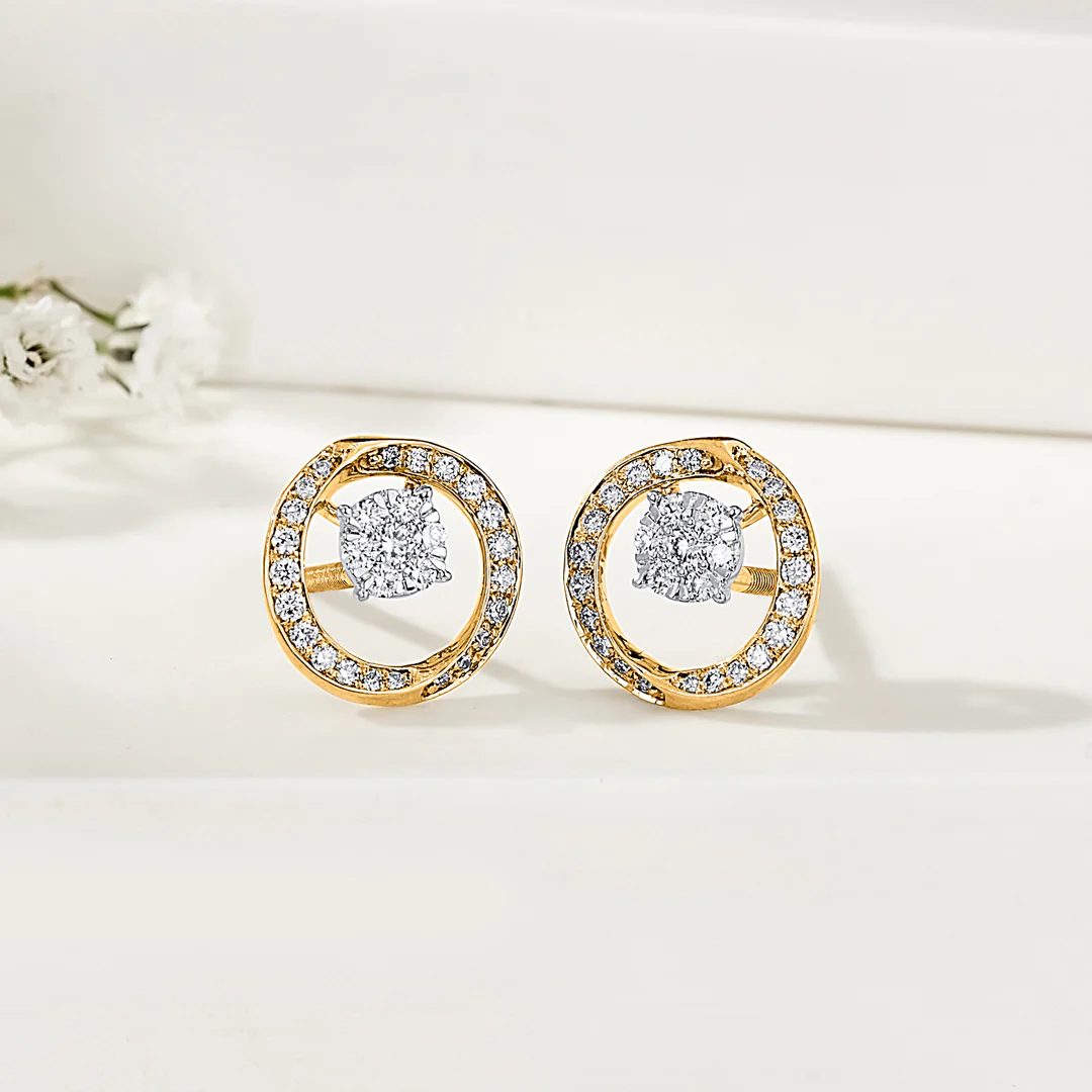 Opulent Radiance Gold & Diamond Stud Earring For Women