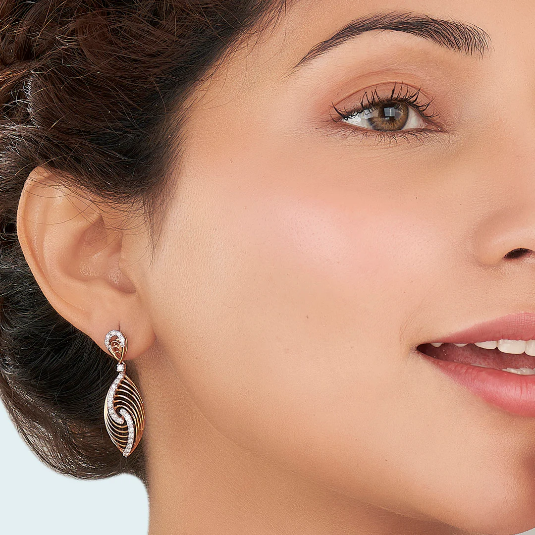 Serapha Twirl Gold Stud Diamond Earring - Image 2