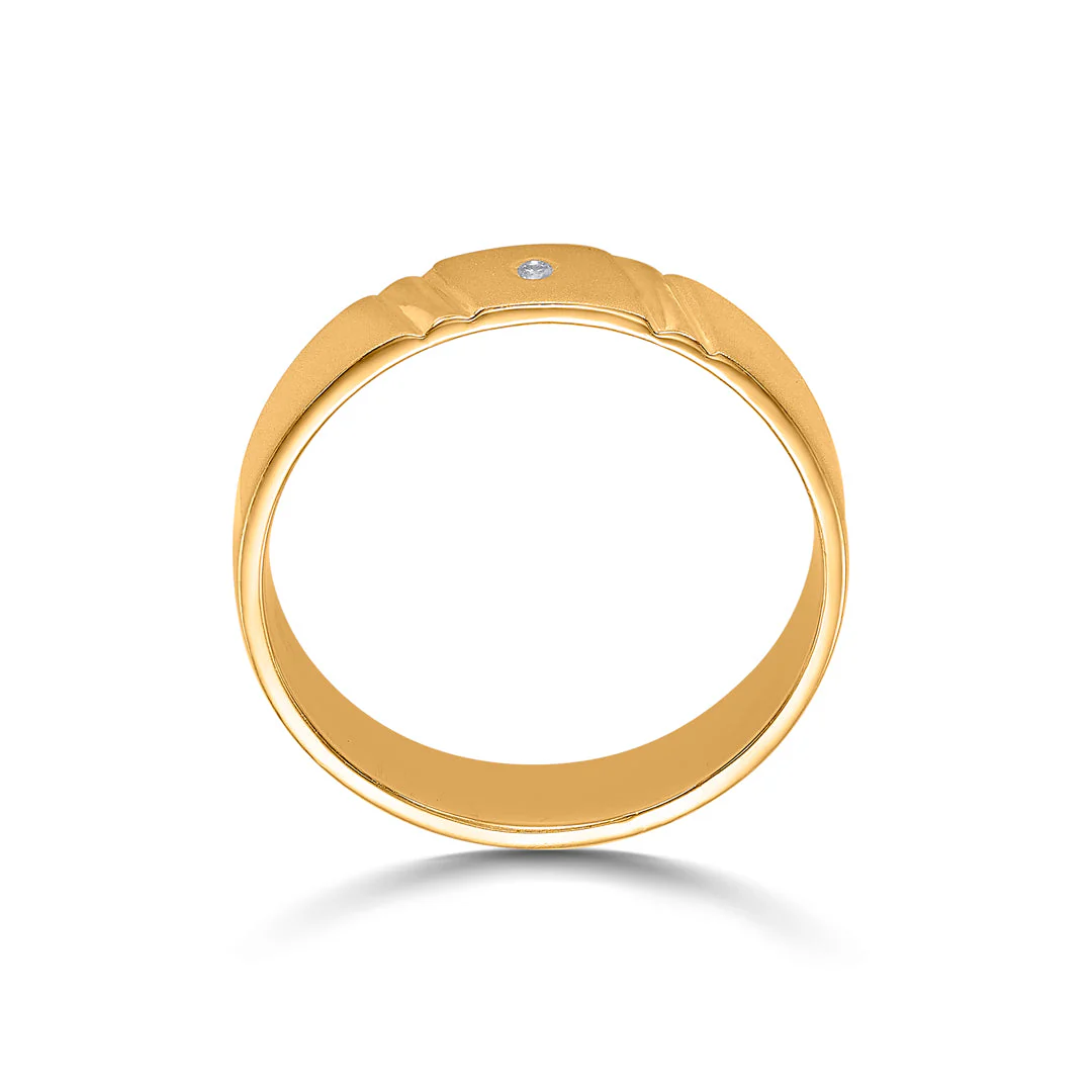 Slant Shine Men's Gold Ring - Image 4